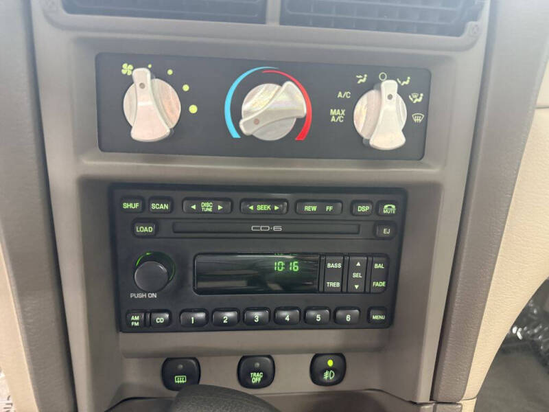 2002 Ford Mustang GT Deluxe