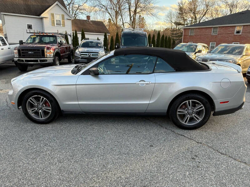 2012 Ford Mustang V6 Premium photo 8