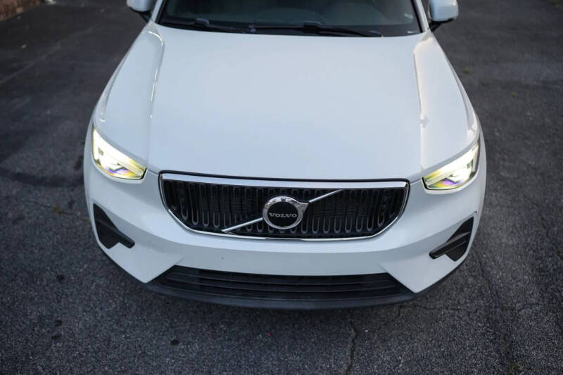 2023 Volvo XC40 B5 Core
