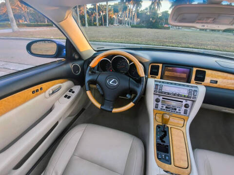 2004 Lexus SC 430