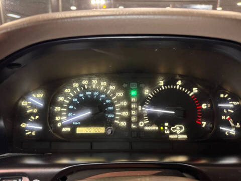 2001 Lexus LX 470