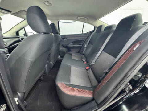 2020 Nissan Versa SR