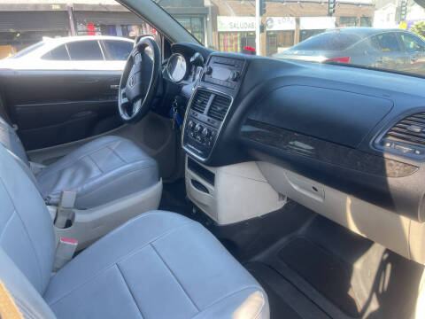 2013 Dodge Grand Caravan American Value Package