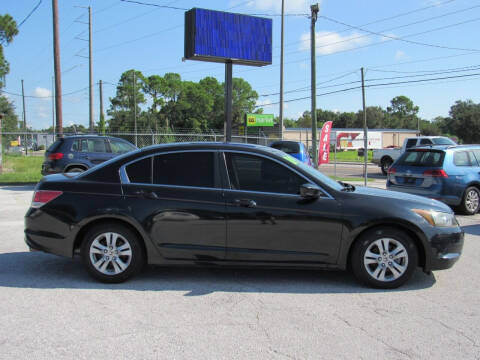 2009 Honda Accord for sale at Checkered Flag Auto Sales in Lakeland FL