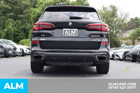 2022 BMW X5 M50i