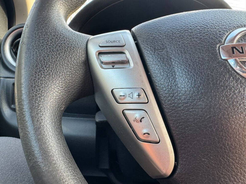 2016 Nissan Versa 1.6 SV