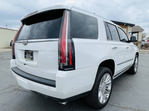 2020 Cadillac Escalade Platinum