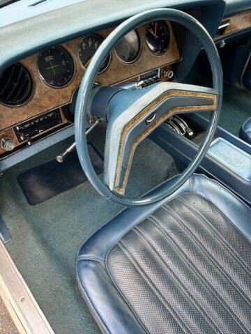 1977 Ford Thunderbird