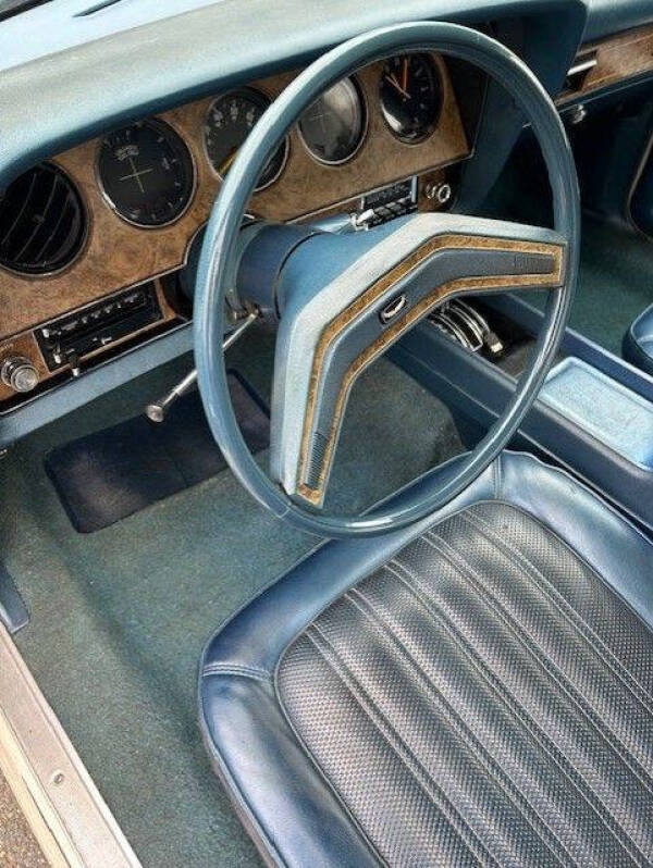 1977 Ford Thunderbird