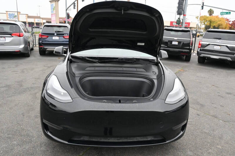 2023 Tesla Model Y Performance