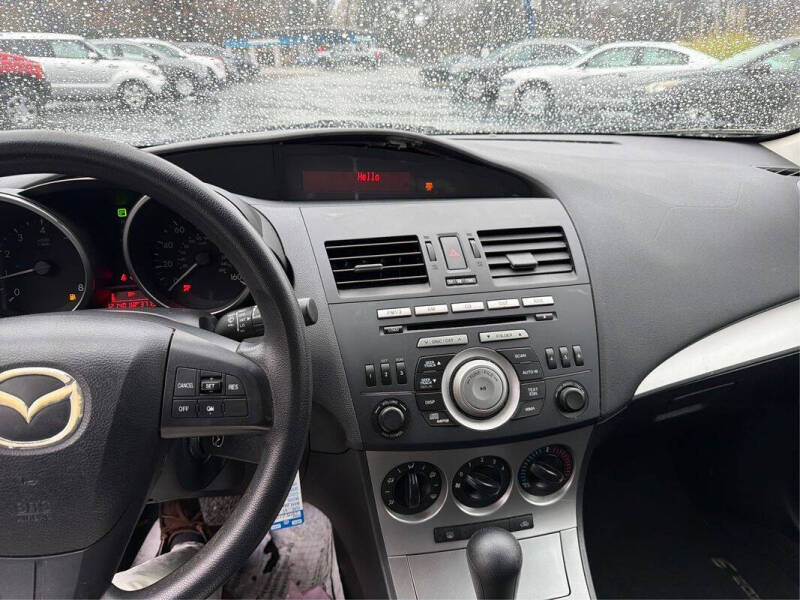 2011 Mazda MAZDA3 i Touring