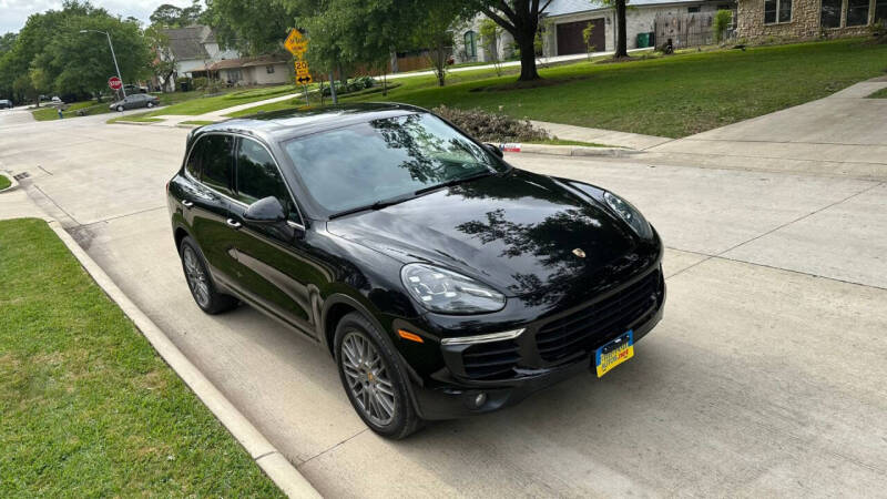 2016 Porsche Cayenne S photo 5