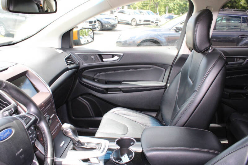 2016 Ford Edge Titanium