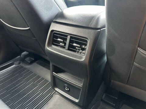2022 Ford Edge SE