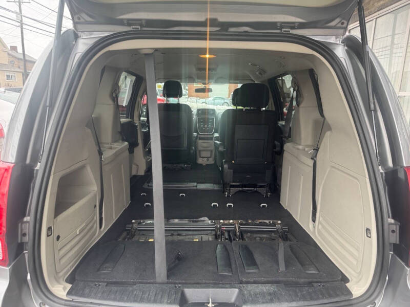 2014 Dodge Grand Caravan SE