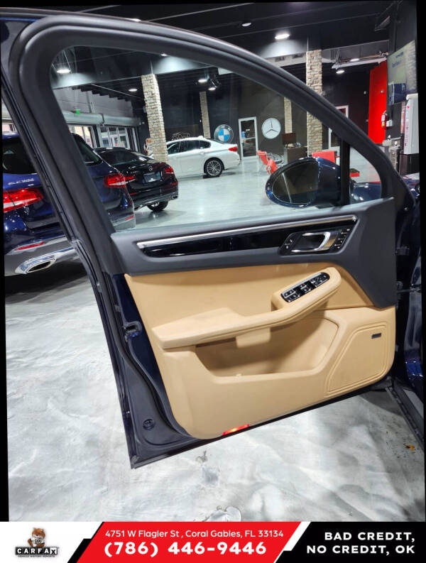 2017 Porsche Macan