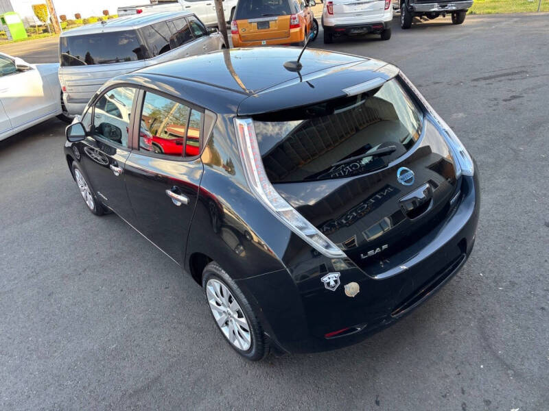 2013 Nissan LEAF S