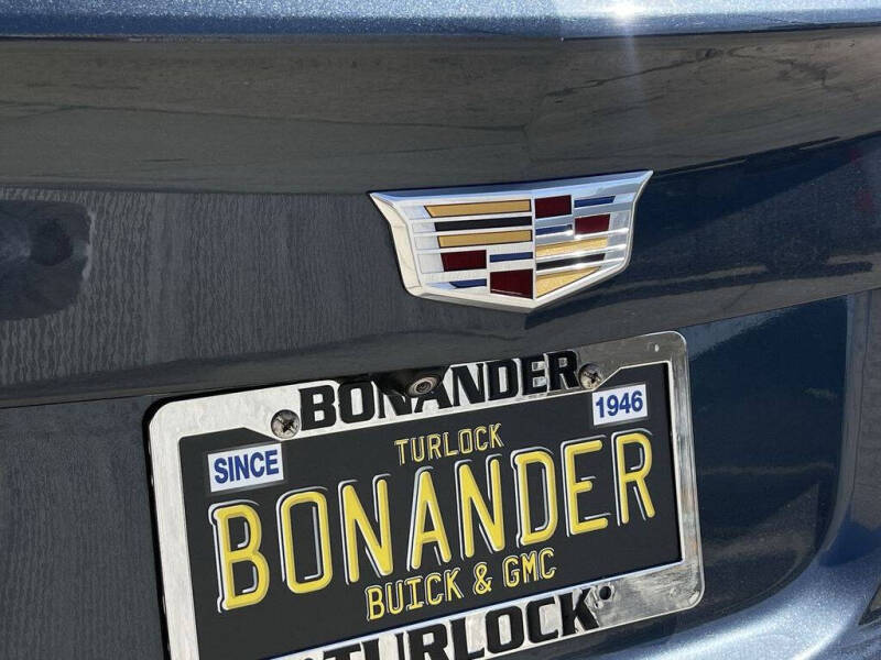 2020 Cadillac XT4 Premium Luxury