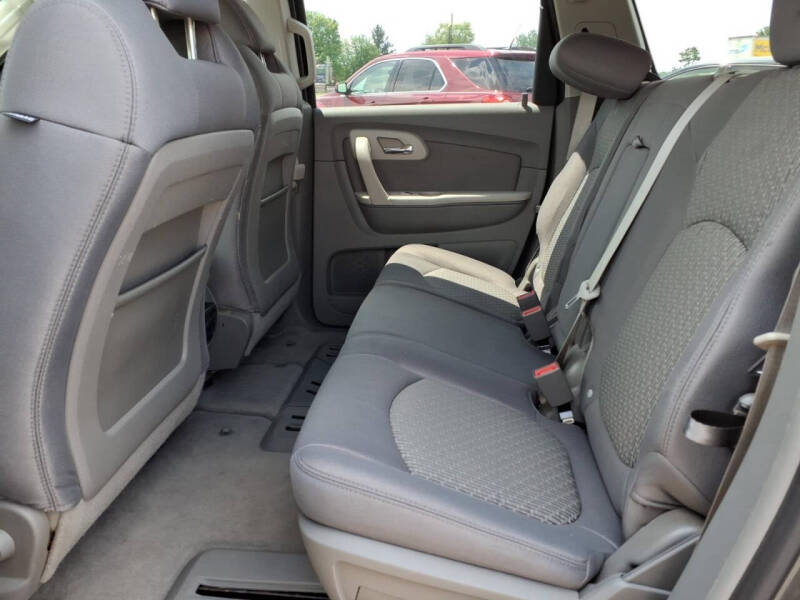 2012 Chevrolet Traverse LS