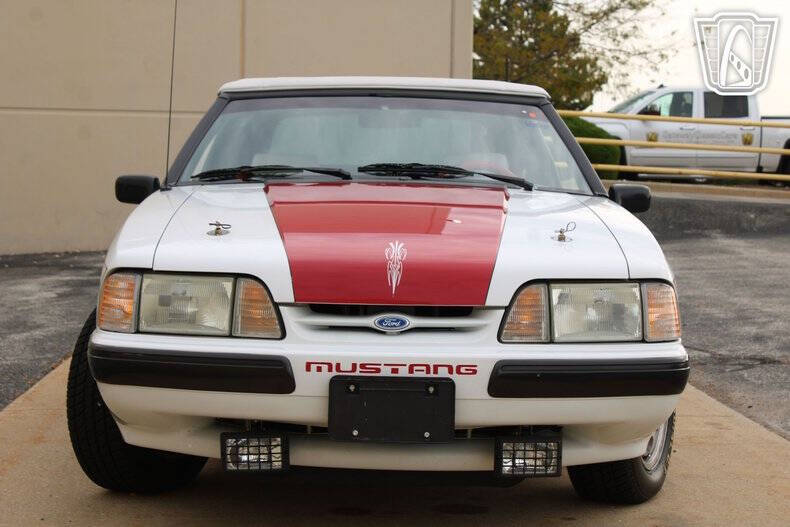 1990 Ford Mustang