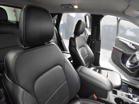 2024 Ford Escape Platinum