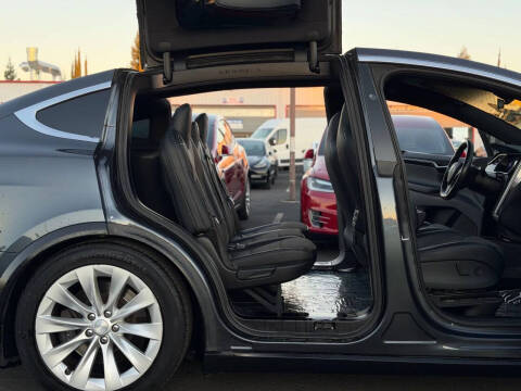 2017 Tesla Model X