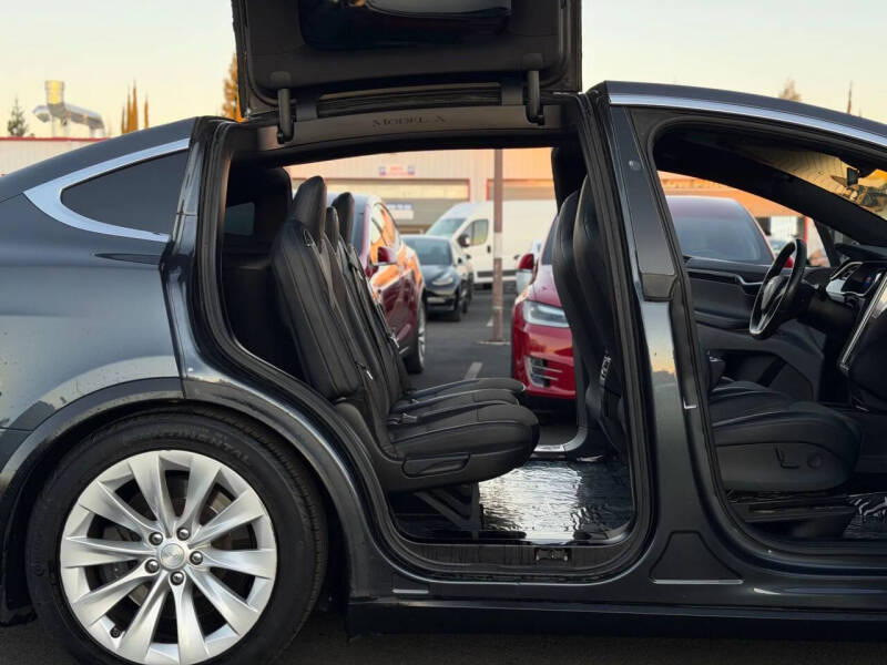 2017 Tesla Model X