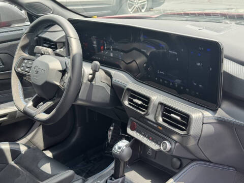 2025 Ford Mustang Dark Horse