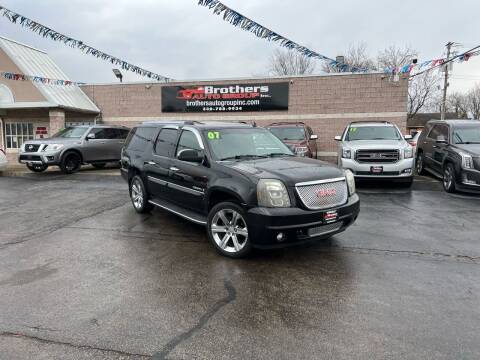 2007 GMC Yukon XL for sale at Brothers Auto Group in Youngstown OH