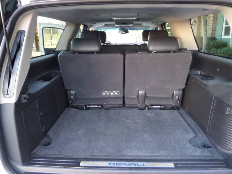 2011 GMC Yukon XL Denali