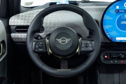 2025 MINI Hardtop 4 Door Cooper S Signature Trim