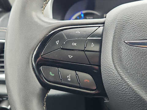 2024 Chrysler Pacifica Plug-In Hybrid Select