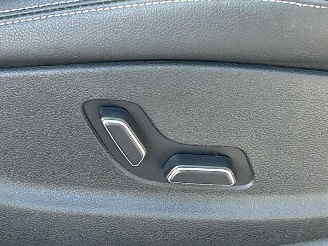 2025 Genesis GV70 2.5T Standard