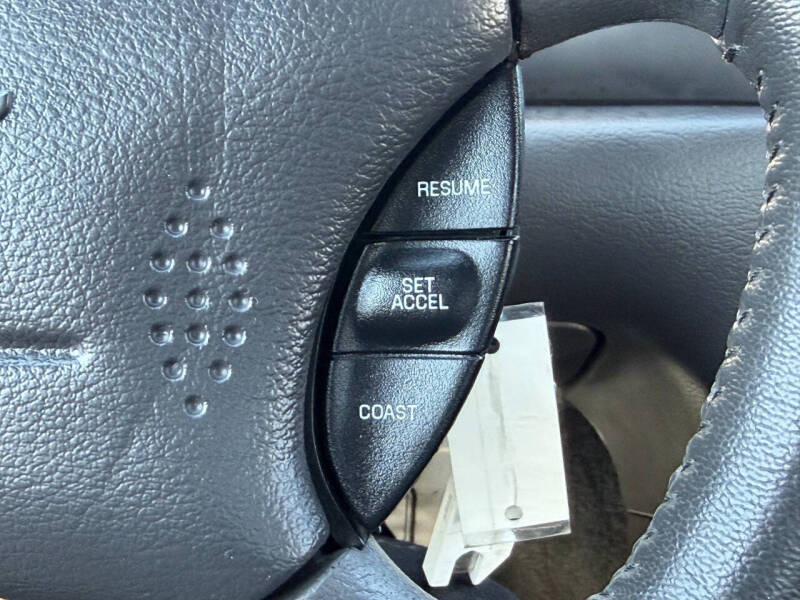 2003 Ford Mustang Mach 1 Premium