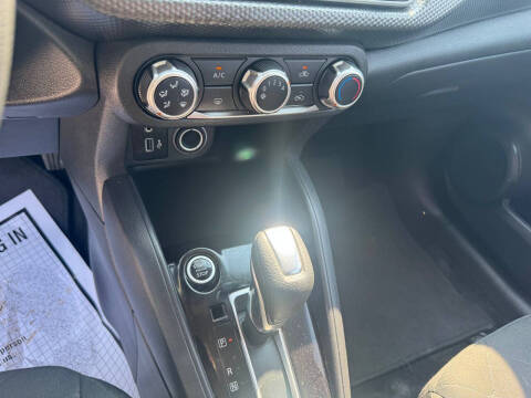 2020 Nissan Kicks S