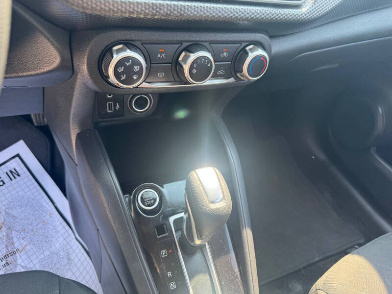 2020 Nissan Kicks S