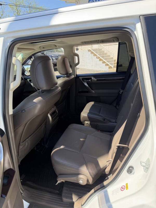 2017 Lexus GX 460