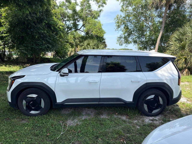 2024 Kia EV9 Light Long Range