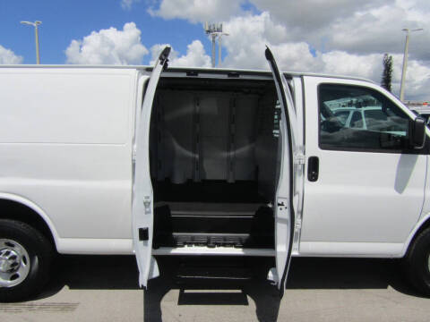 2017 Chevrolet Express 2500