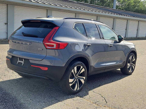 2024 Volvo XC90 B5 Plus Bright Theme