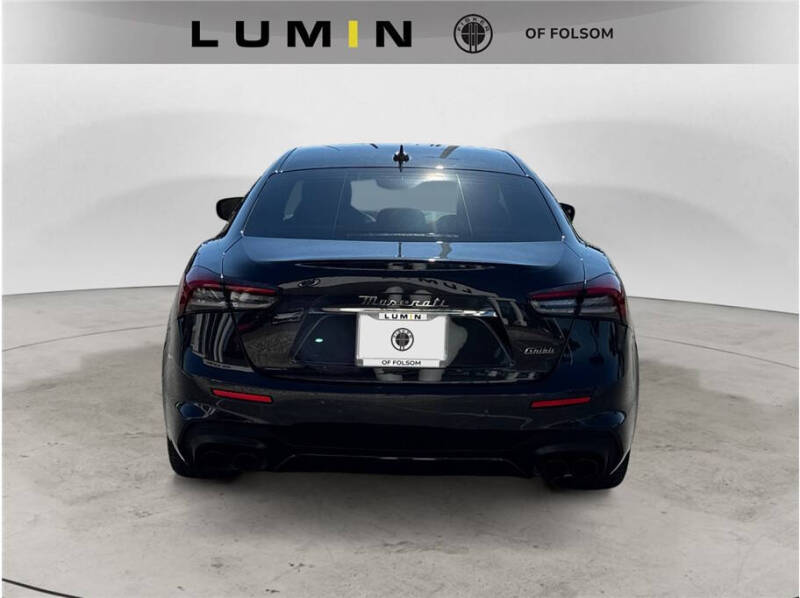 2023 Maserati Ghibli Modena