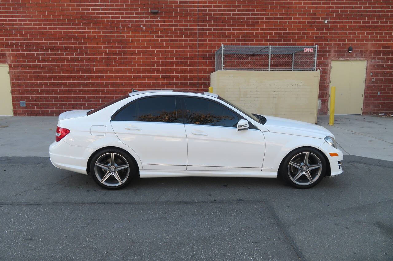 2013 Mercedes-Benz C-Class for sale at The Car Vendor LLC in Bellflower, CA