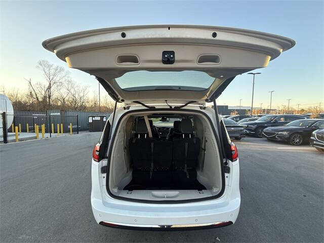 2022 Chrysler Pacifica Hybrid Limited