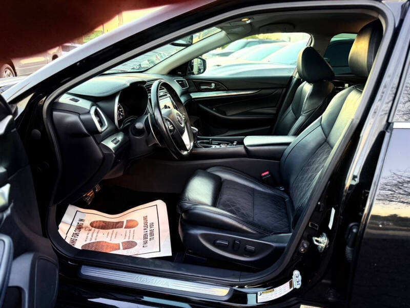 2017 Nissan Maxima 3.5 SR