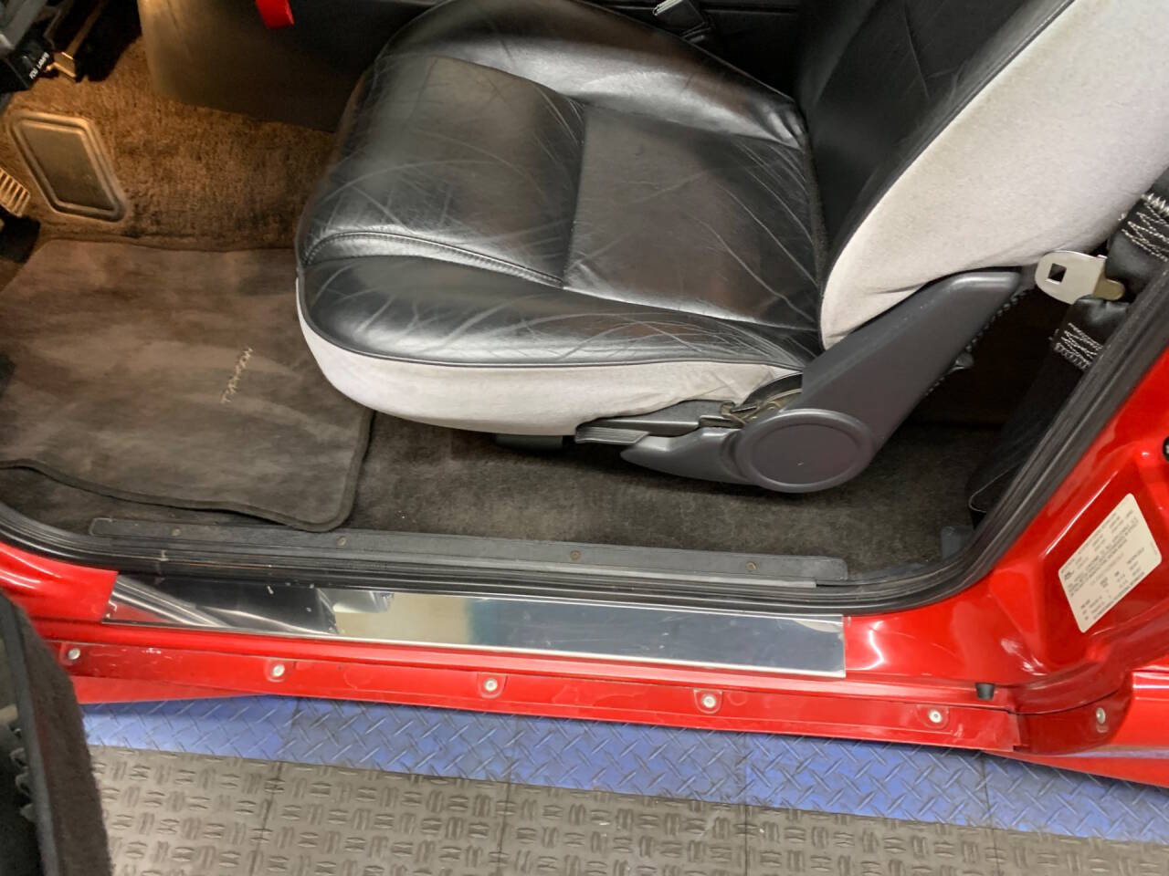 1992 GMC Typhoon 23