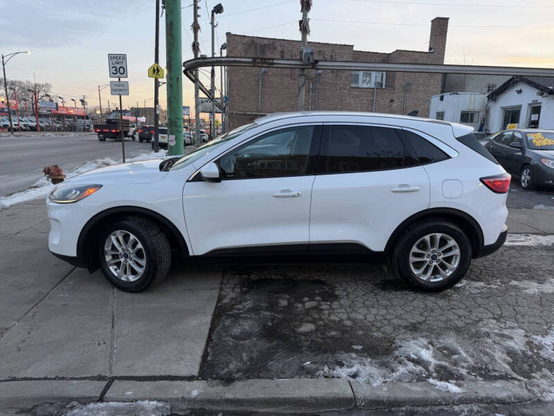 2020 Ford Escape SE