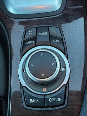 2010 BMW 5 Series 528i