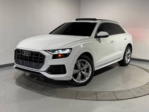 2022 Audi Q8 quattro Premium 55 TFSI