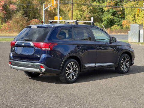 2016 Mitsubishi Outlander SE