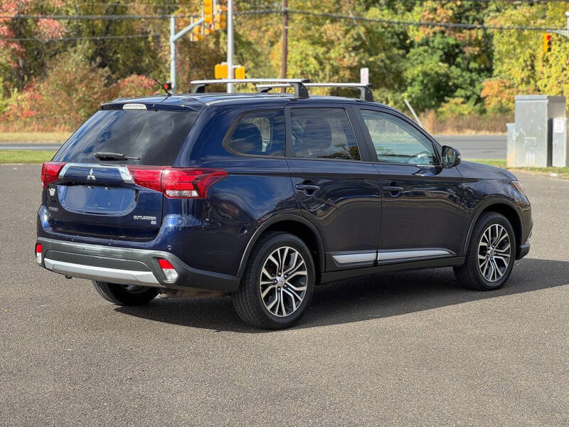 2016 Mitsubishi Outlander SE